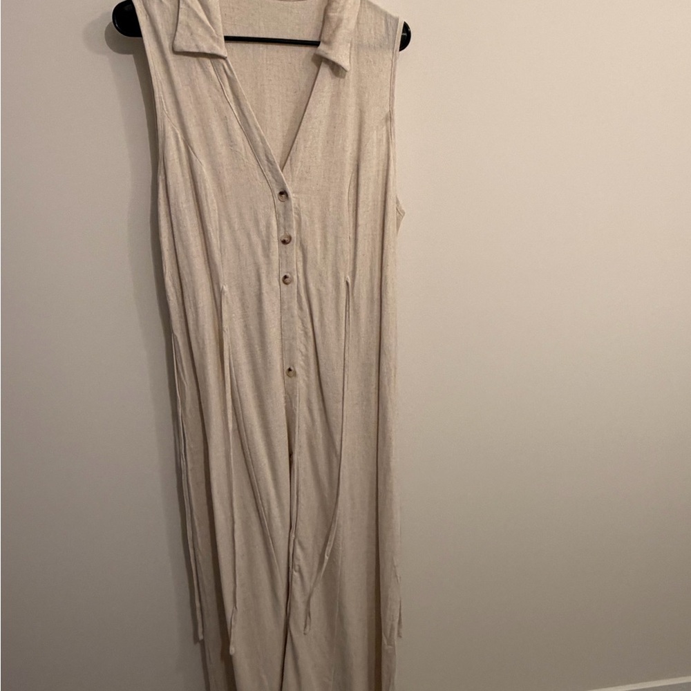 Sleeveless Beige Button-Down Maxi Dress
